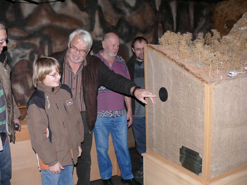 Die Forschungsgruppe Höhle und Karst Franken e.V. im Naturkundlichen Heimatmuseum Pommelsbrunn