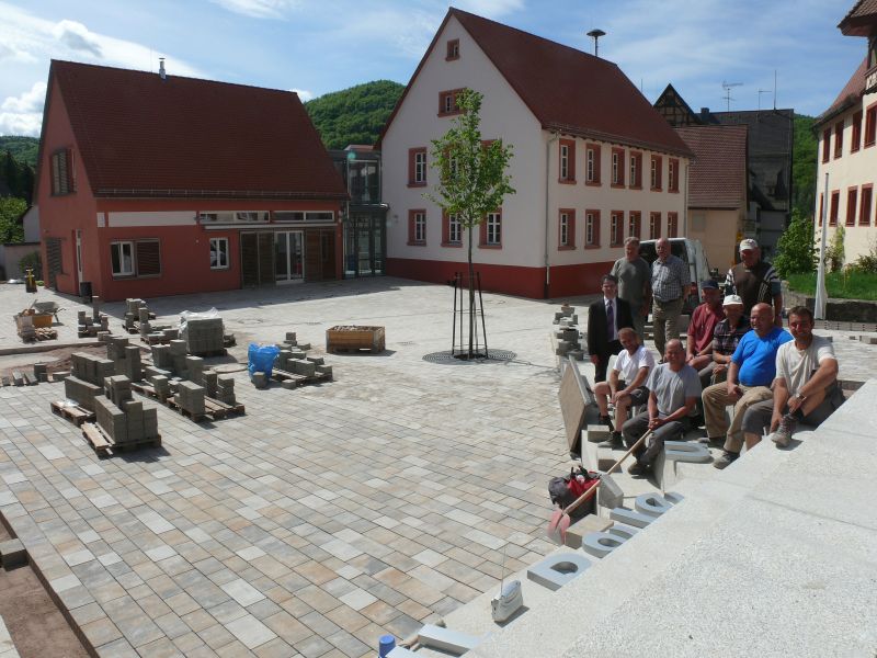 Einweihung Gemeinschaftshaus Pommelsbrunn mit Eröffnung der Ernst-Pflaumer-Ausstellung 20.5.2012