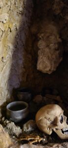 Eine Begräbnisstätte in einer Höhle